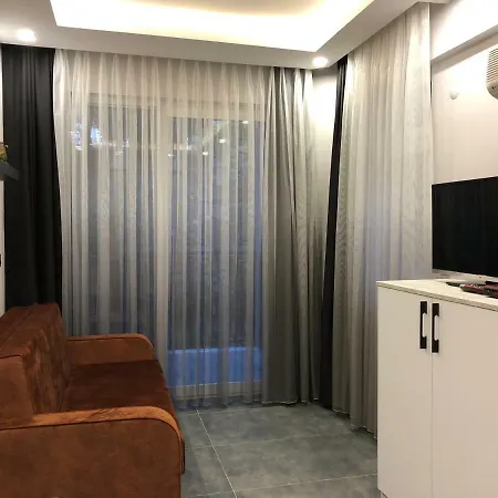Platinum Apartment *